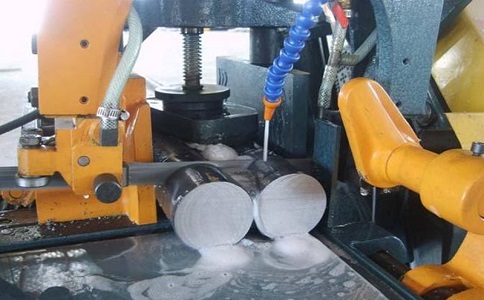 理塘卧式带锯床的送料方式有哪几种? 理塘卧式带锯床的送料方式有哪几种?